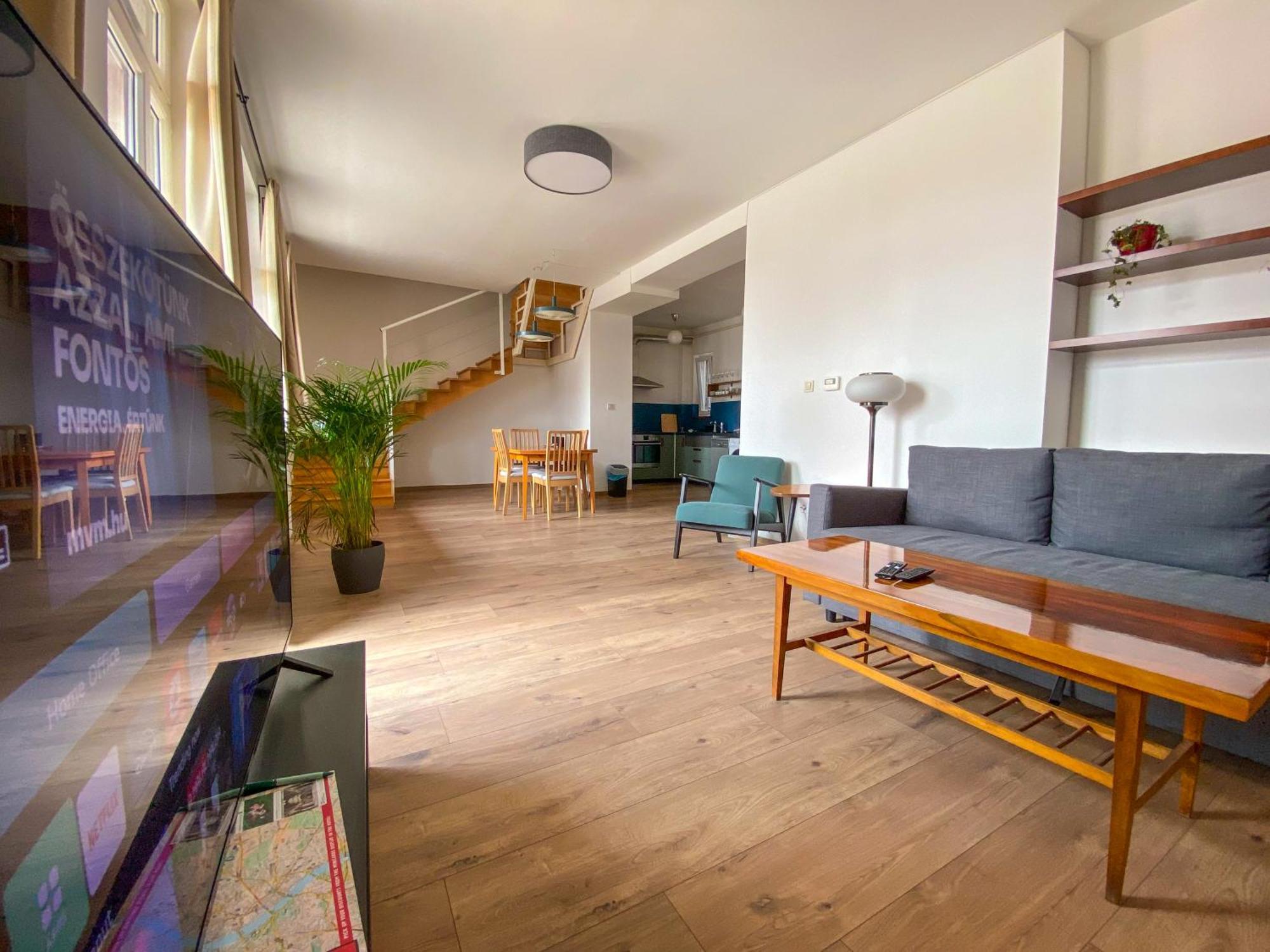 Spacious 2 Story Loft W Balcony Near Opera, Andrassy Budapest Exterior foto